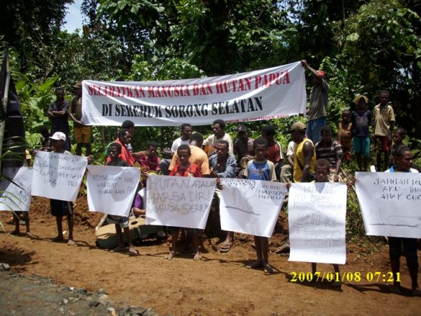 aksi dalam deklarasi masyarakat adat Knasaimos